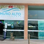 Muro Alto condomínio clube